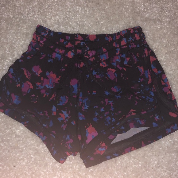 COPY - Lululemon shorts - Picture 2 of 3